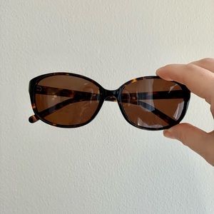 NWOT Elle sunglasses
